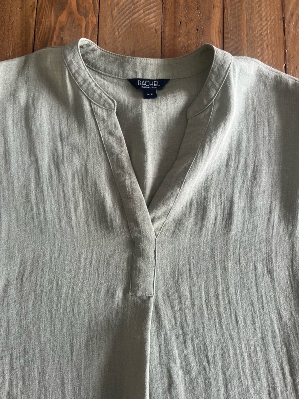 Rachel Roy Sage Green Short Sleeve Split-Neck Tunic Natural Vibe US S - Picture 7 of 13